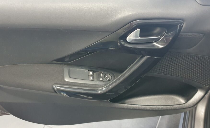 Peugeot 208 1.2 e- VTI 82cv active