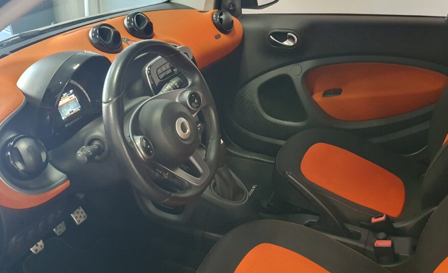 Smart ForTwo 1.0 benzina 70cv Edition #1 Passion