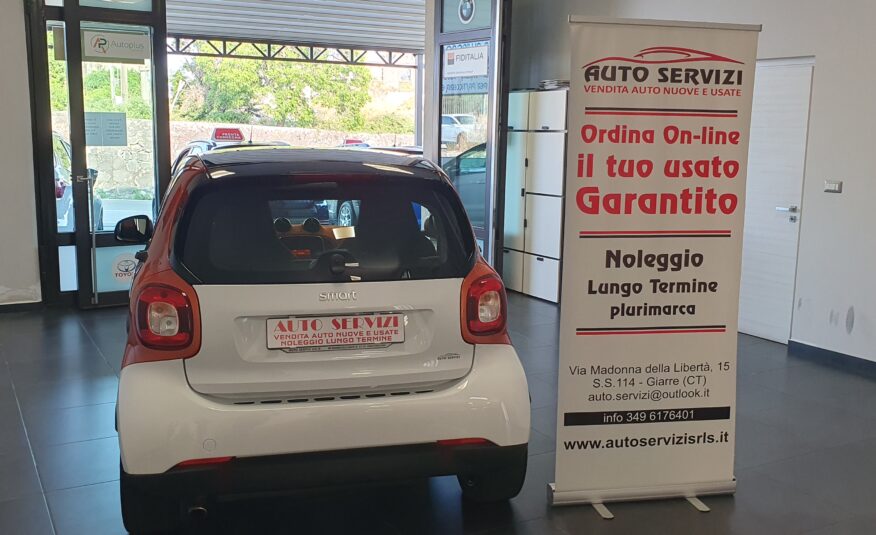 Smart ForTwo 1.0 benzina 70cv Edition #1 Passion