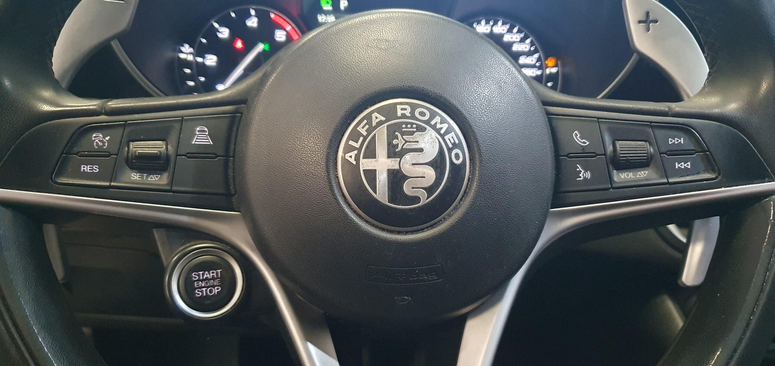 Alfa Romeo Giulia 2.2 Jtdm 160cv B-Tech