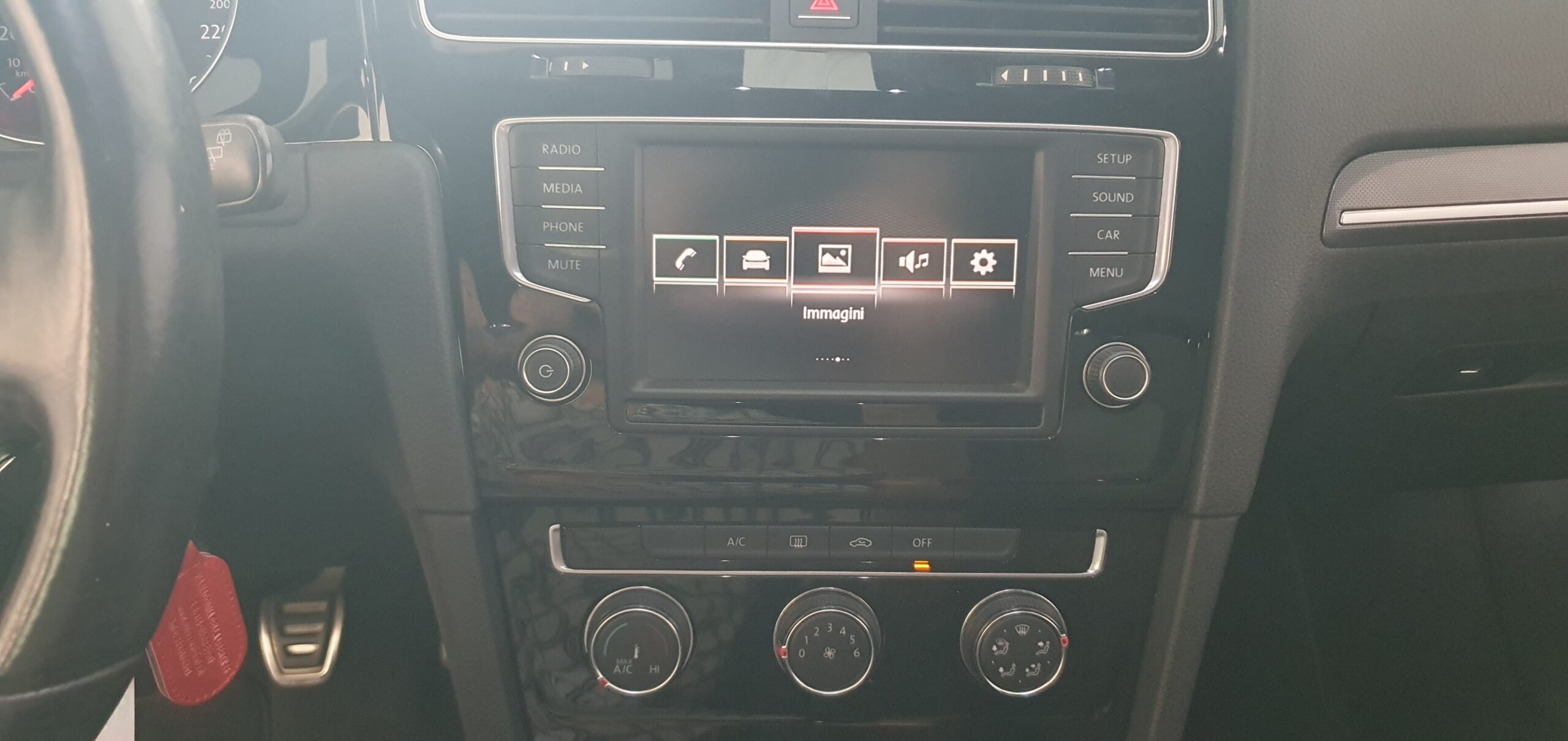 Volkswagen Golf 1.6 TDI 110 CV R-Line