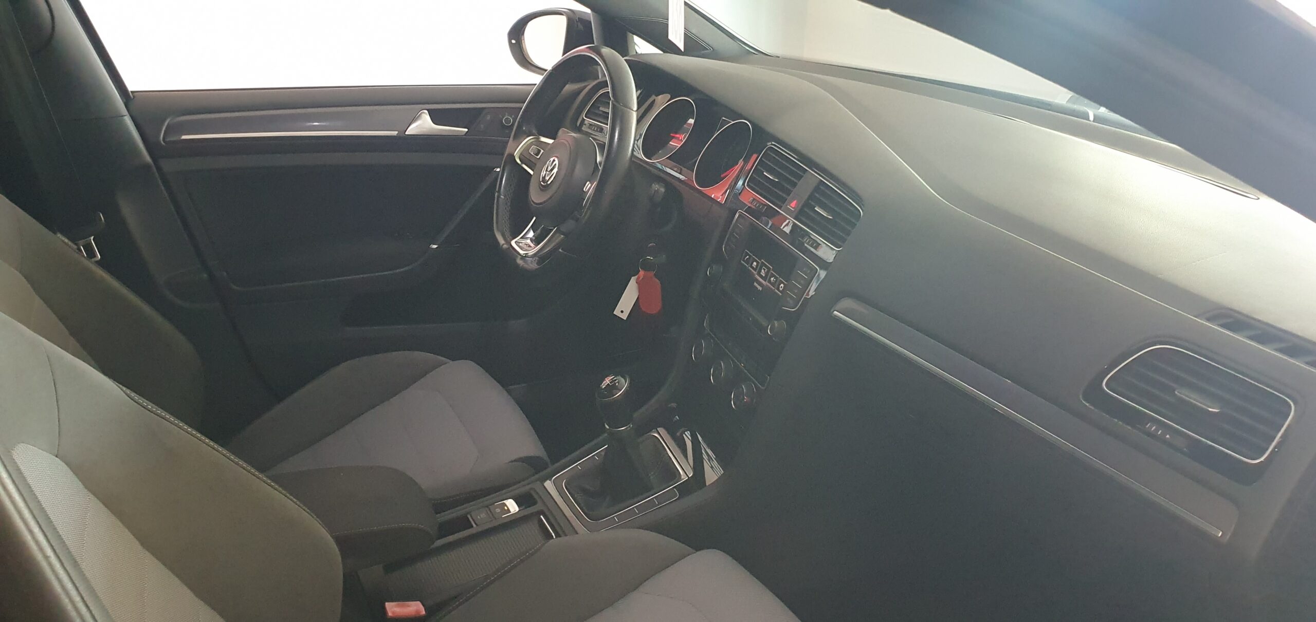 Volkswagen Golf 1.6 TDI 110 CV R-Line